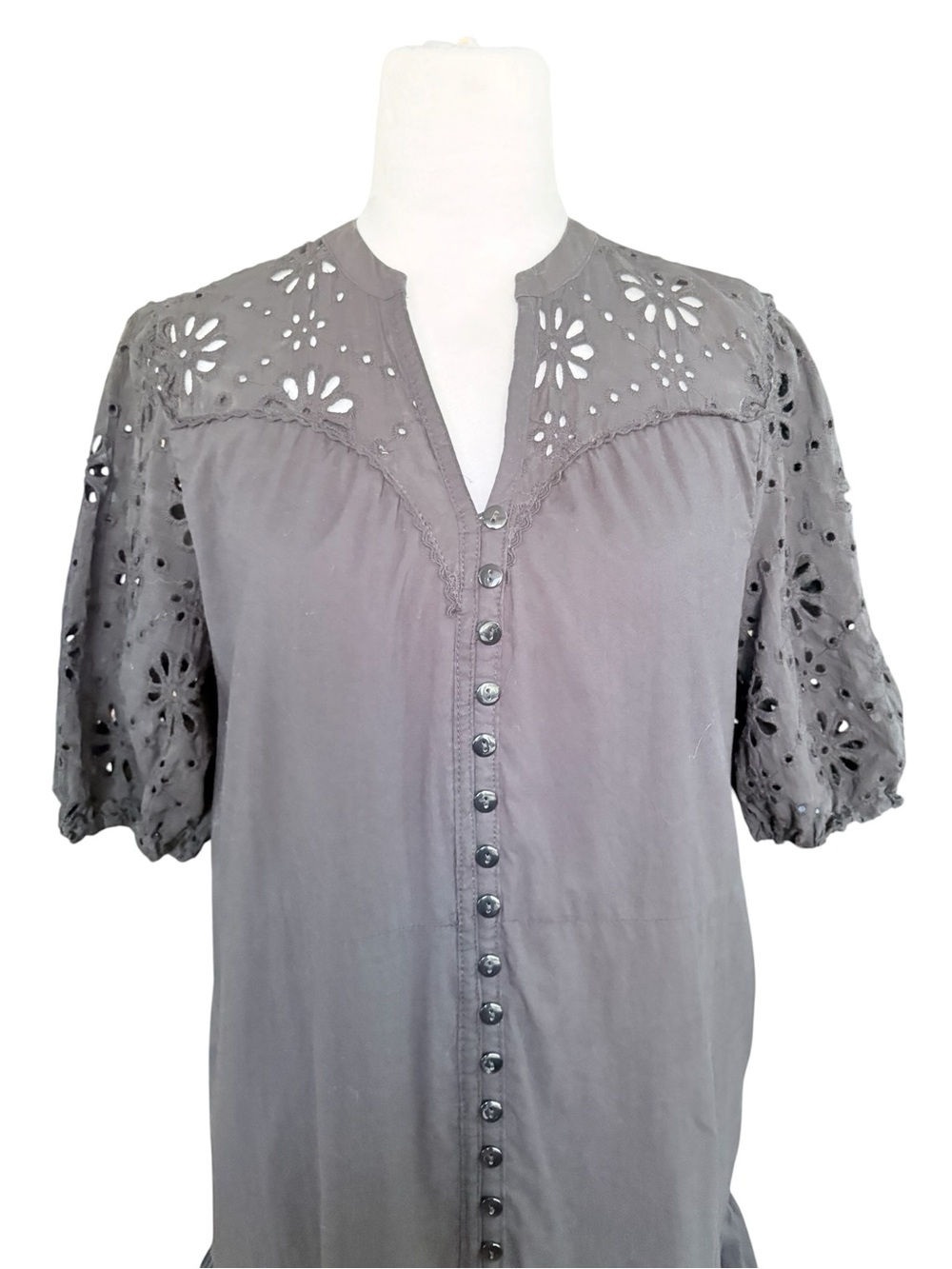 Ellen Tracy Black Eyelet Button-V Front Puffed Sleeve Boho Whimsigoth Dress Sz M - Picture 6 of 15